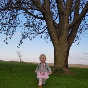 Meet your Posher, Dana